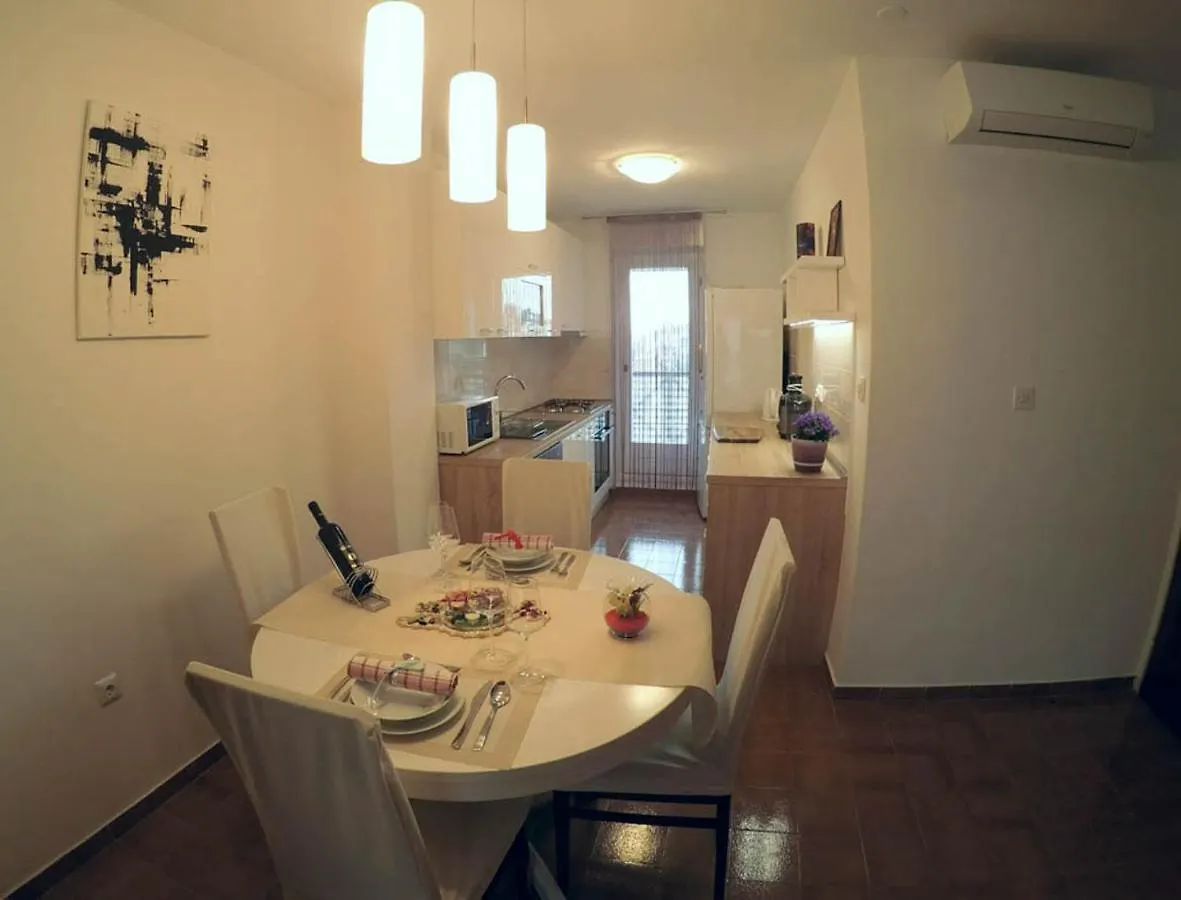 Apartman Kika Zadar 0*,  Croacia